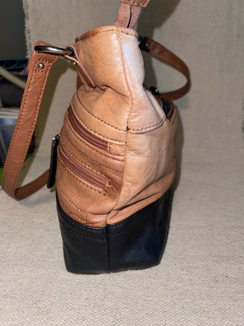 Stone Mountain Leather Shoulder bag - brown - Soft! - gently used! - Picture 5 of 12